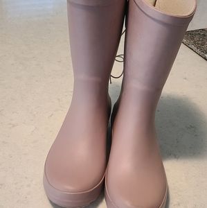 Womens rain boots